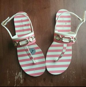 HP🎉 NWOT Kate Spade Thong Sandals